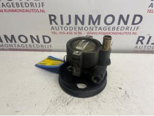 Used Power steering pump Renault Scénic I (JA) 1.4 16V Price € 50,00 Margin scheme offered by Autodemontage Rijnmond BV