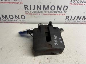 Used Front brake calliper, left Opel Insignia Mk.I 2.0 CDTI 16V 140 ecoFLEX Price € 36,30 Inclusive VAT offered by Autodemontage Rijnmond BV