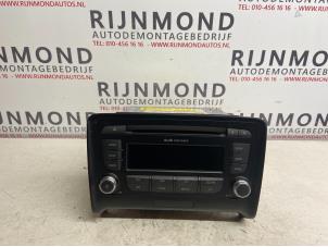 Used Radio CD player Audi TT Roadster (8J9) 2.0 TFSI 16V Price € 100,00 Margin scheme offered by Autodemontage Rijnmond BV