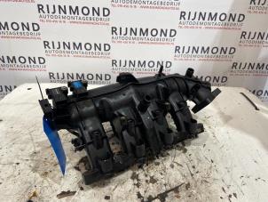 Used Intake manifold BMW 5 serie (G30) 530e iPerformance Price on request offered by Autodemontage Rijnmond BV