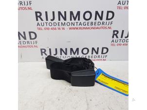 Usagé Attache ceinture arrière central BMW 1 serie (E87/87N) 118d 16V Prix sur demande proposé par Autodemontage Rijnmond BV