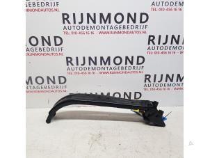 Used Sliding door rail, right Ford Transit Custom 2.0 TDCi 16V Eco Blue 105 Price on request offered by Autodemontage Rijnmond BV