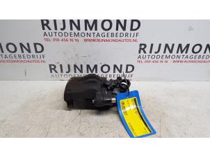 Used Rear brake calliper, right Ford Focus 2 2.0 16V Price € 30,00 Margin scheme offered by Autodemontage Rijnmond BV