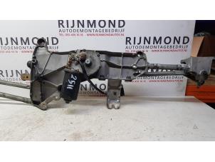 Used Wiper motor + mechanism Peugeot 807 2.0 16V Price € 35,00 Margin scheme offered by Autodemontage Rijnmond BV