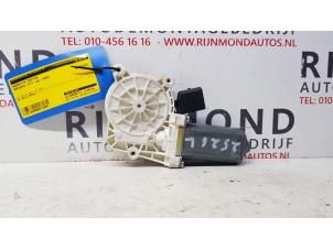 Used Door window motor Mercedes Vito (639.6) 2.2 111 CDI 16V Price € 30,00 Margin scheme offered by Autodemontage Rijnmond BV