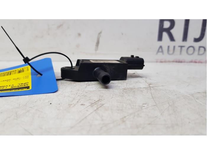 Begagnade Sensor (övriga) Opel Vivaro 1.9 DI Pris på förfrågan erbjuds av Autodemontage Rijnmond BV