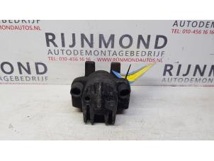 Used Rear brake calliper, right BMW 5 serie (E60) 520i 24V Price € 35,00 Margin scheme offered by Autodemontage Rijnmond BV