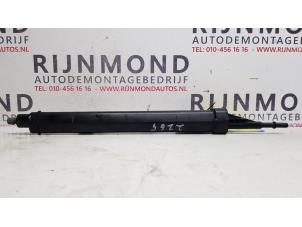 Used Fuel injector nozzle Mini Clubman (R55) 1.6 16V Cooper Price on request offered by Autodemontage Rijnmond BV