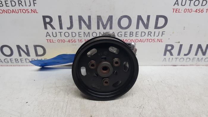 Usagé Pompe de direction Volkswagen Passat Variant (3B6) 2.3 V5 20V Prix € 50,00 Règlement à la marge proposé par Autodemontage Rijnmond BV