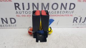 Used Rear seatbelt buckle, centre Volvo V40 (MV) 1.6 T3 GTDi 16V Price on request offered by Autodemontage Rijnmond BV