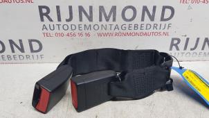 Usagé Attache ceinture arrière central BMW 1 serie (F20) 116i 1.6 16V Prix sur demande proposé par Autodemontage Rijnmond BV