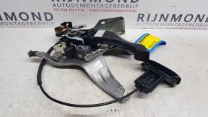 Used Parking brake lever Mercedes C Estate (S204) 2.2 C-220 CDI 16V BlueEfficiency Price on request offered by Autodemontage Rijnmond BV