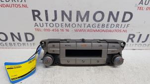 Używane Panel sterowania nagrzewnicy Ford Mondeo IV Wagon 2.0 TDCi 140 16V Cena € 40,00 Procedura marży oferowane przez Autodemontage Rijnmond BV