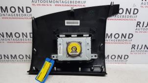 Używane Poduszka powietrzna prawa (deska rozdzielcza) Mazda 5 (CR19) 1.8i 16V Cena € 40,00 Procedura marży oferowane przez Autodemontage Rijnmond BV