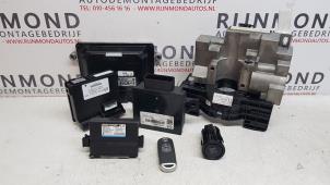 Used Ignition lock + computer Mazda 2 (DJ/DL) 1.5 SkyActiv-G 115 Price on request offered by Autodemontage Rijnmond BV