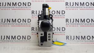 Used Automatic gear selector Volvo V60 I (FW/GW) 2.4 D5 20V Price on request offered by Autodemontage Rijnmond BV