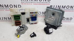 Used Ignition lock + computer Volvo V60 I (FW/GW) 2.4 D5 20V Price on request offered by Autodemontage Rijnmond BV