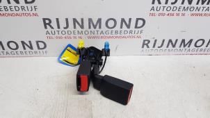Used Rear seatbelt buckle, centre Mercedes B (W246,242) 1.8 B-200 CDI BlueEFFICIENCY 16V Price on request offered by Autodemontage Rijnmond BV