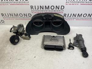 Used Ignition lock + computer Seat Ibiza III (6L1) 1.9 TDI FR Price on request offered by Autodemontage Rijnmond BV