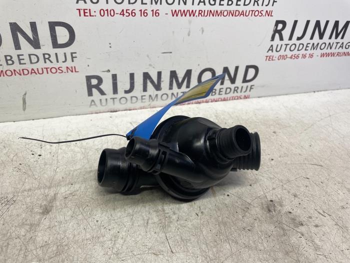 Begagnade Extra vattenpump BMW 1 serie (E87/87N) 116i 2.0 16V Pris € 48,40 Inklusive moms erbjuds av Autodemontage Rijnmond BV
