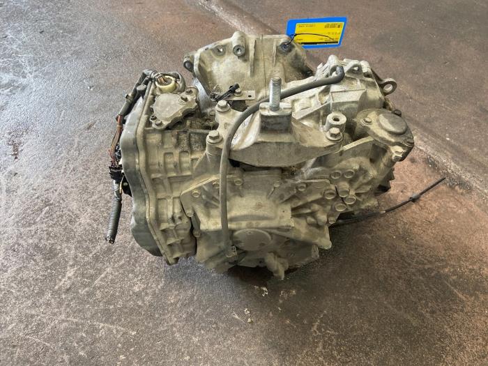 Getriebe van een Ford Mondeo III 2.0 TDCi 130 16V 2004