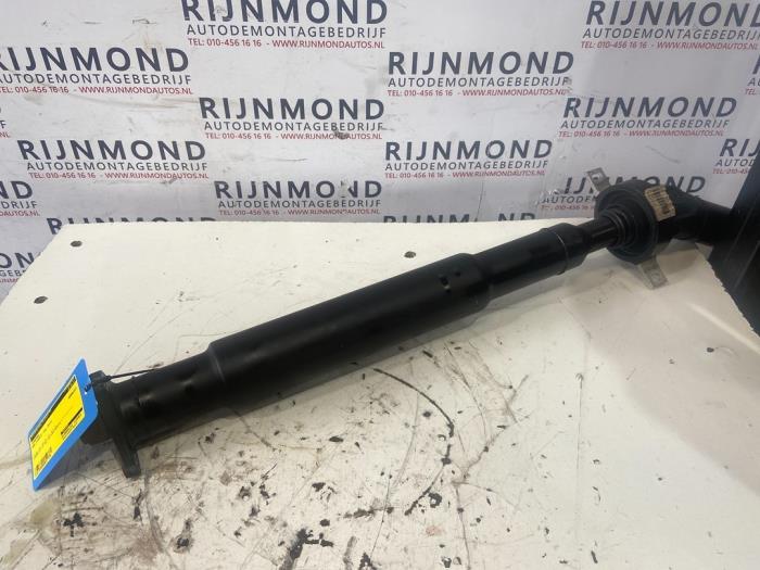 Intermediate shaft from a BMW 3 serie Touring (F31) 320i 2.0 16V 2013