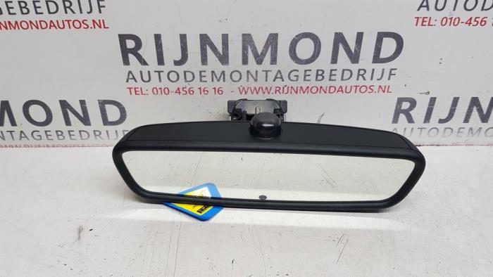 Rear view mirror from a BMW 3 serie Touring (F31) 320i 2.0 16V 2013