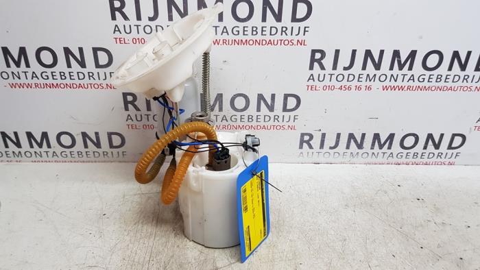 Begagnade Bensinpump BMW 3 serie Touring (F31) 320i 2.0 16V Pris € 151,25 Inklusive moms erbjuds av Autodemontage Rijnmond BV