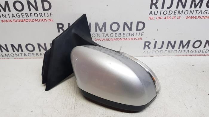 Wing mirror, right from a Ford Focus 3 1.0 Ti-VCT EcoBoost 12V 100 2015