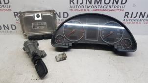Used Ignition lock + computer Audi A4 Quattro (B6) 2.5 TDI V6 24V Price on request offered by Autodemontage Rijnmond BV