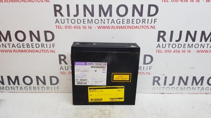 Używane Odtwarzacz DVD Jaguar XF (CC9) 3.0 D V6 24V Cena na żądanie oferowane przez Autodemontage Rijnmond BV