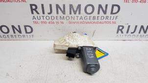 Used Door window motor Mercedes A (W169) 2.0 A-160 CDI 16V 5-Drs. Price € 20,00 Margin scheme offered by Autodemontage Rijnmond BV