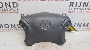 Usagé Airbag gauche (volant) Mercedes C (W203) 2.0 C-200K 16V Prix € 30,00 Règlement à la marge proposé par Autodemontage Rijnmond BV