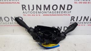 Usagé Commodo d'essuie glace Ford Fiesta 6 (JA8) 1.6 TDCi 16V 90 Prix € 36,30 Prix TTC proposé par Autodemontage Rijnmond BV