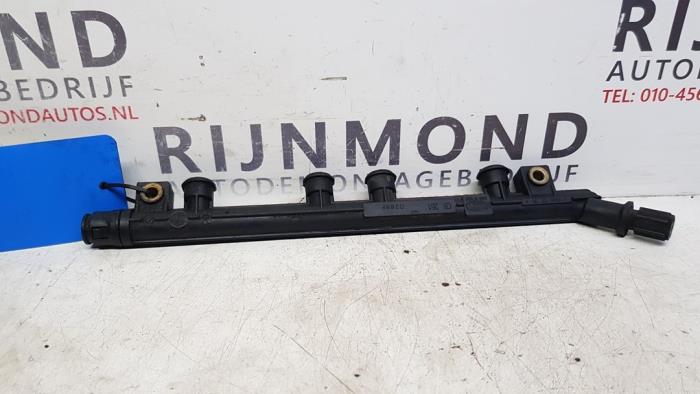 Usagé Système d'injection Fiat Grande Punto (199) 1.2 Prix € 35,00 Règlement à la marge proposé par Autodemontage Rijnmond BV