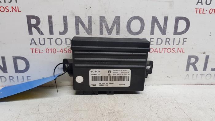 Begagnade PDC-modul Citroen C4 Grand Picasso (UA) 1.6 HDiF 16V 110 Pris € 75,00 Marginaltabell erbjuds av Autodemontage Rijnmond BV