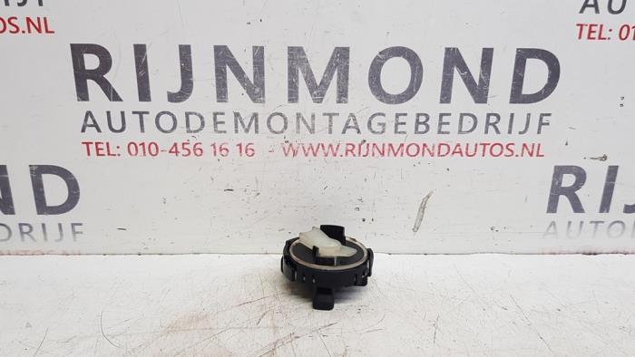 Begagnade Bränsletryckssensor Seat Leon (5FB) 1.6 TDI Ecomotive 16V Pris på förfrågan erbjuds av Autodemontage Rijnmond BV