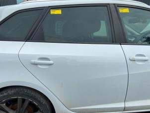 Usados Puerta de 4 puertas derecha detrás Seat Ibiza ST (6J8) 1.6 TDI 105 Precio € 242,00 IVA incluido ofrecido por Autodemontage Rijnmond BV