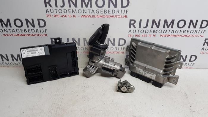 Used Ignition lock + computer Ford Fiesta 6 (JA8) 1.4 16V Price € 180,00 Margin scheme offered by Autodemontage Rijnmond BV