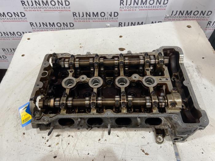 Cylinder head from a Peugeot 308 SW (4E/H) 1.6 16V THP 150 2008