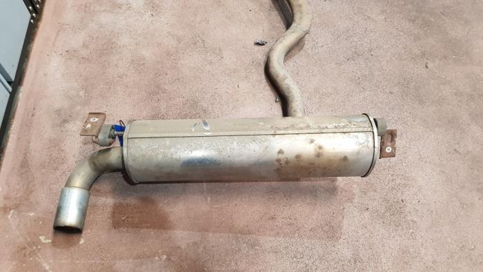 Usagé Echappement (complet) BMW 1 serie (F20) 118d 2.0 16V Prix € 544,50 Prix TTC proposé par Autodemontage Rijnmond BV