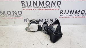 Used Front seatbelt, right BMW 1 serie (F20) 118d 2.0 16V Price € 60,50 Inclusive VAT offered by Autodemontage Rijnmond BV