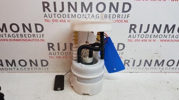 Bomba eléctrica de combustible de un MINI Mini Open (R57) 1.6 16V Cooper 2014