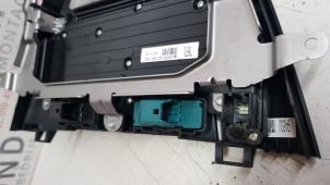 On-board computer controller from a Opel Insignia 2.0 CDTI 16V 130 Ecotec 2013