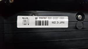 On-board computer controller from a Opel Insignia 2.0 CDTI 16V 130 Ecotec 2013