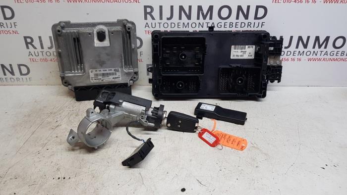Used Ignition lock + computer Opel Insignia 2.0 CDTI 16V 130 Ecotec Price on request offered by Autodemontage Rijnmond BV