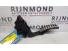 Mercedes-Benz A (W176) 2.0 A-45 AMG Turbo 16V 4-Matic Gaspedal