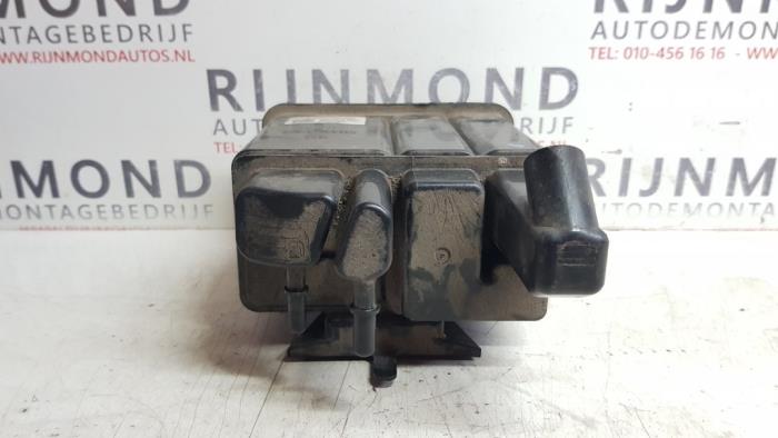Begagnade Kolfilter Opel Astra K 1.4 Turbo 16V Pris på förfrågan erbjuds av Autodemontage Rijnmond BV