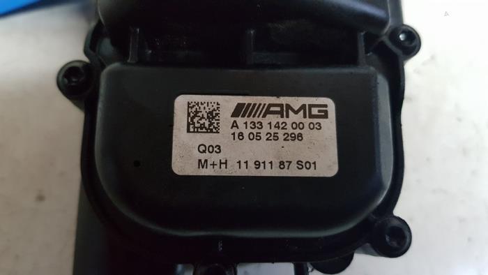 Usagé Divers Mercedes A (W176) 2.0 A-45 AMG Turbo 16V 4-Matic Prix € 54,45 Prix TTC proposé par Autodemontage Rijnmond BV