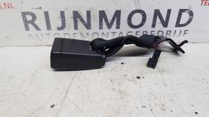 Used Rear seatbelt buckle, right BMW 1 serie (F21) 116i 1.6 16V Price on request offered by Autodemontage Rijnmond BV